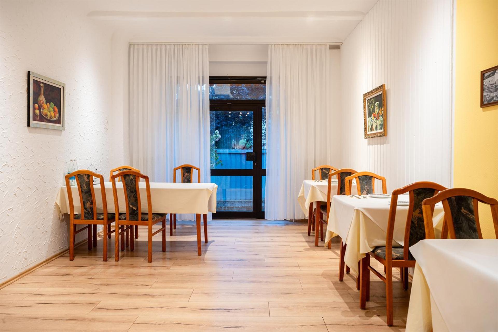 Hotel Sonne Бад-Хомбург-фор-дер-Хёэ Экстерьер фото