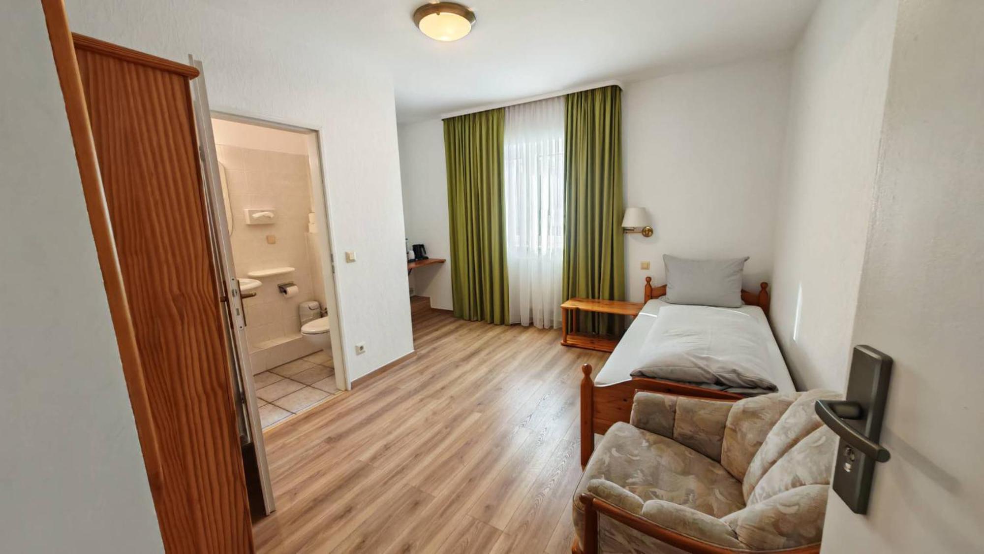 Hotel Sonne Бад-Хомбург-фор-дер-Хёэ Экстерьер фото